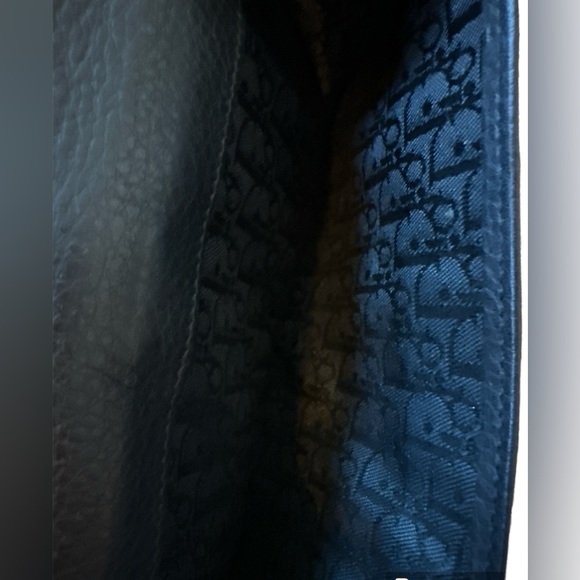 Christian Dior wallet black pebbled leather bifold w/coin compartment! Pristine! - Picture 7 of 10